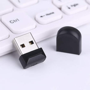compact 32GB USB Stick 3